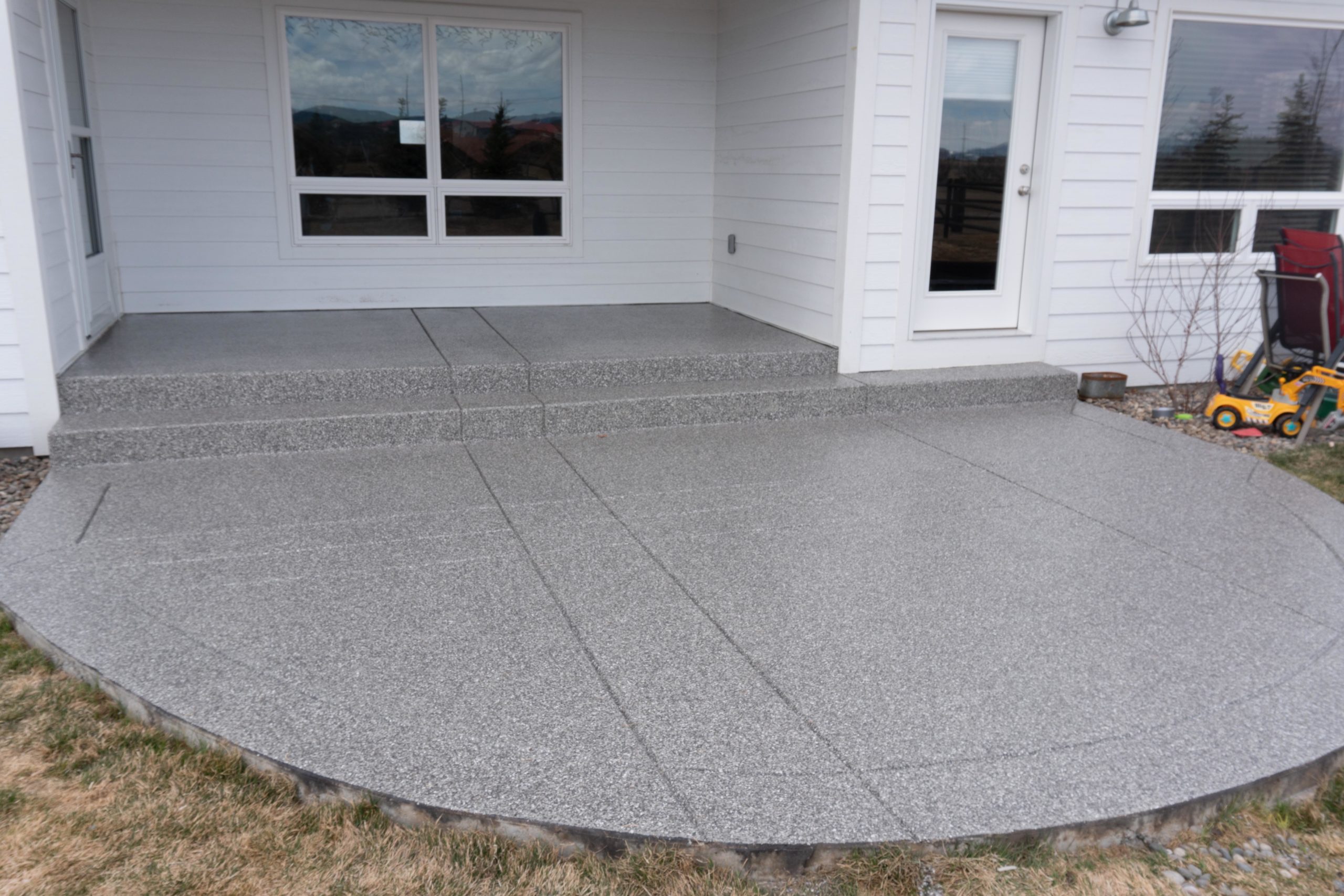 //www.koconcretecoatings.com/wp-content/uploads/2020/07/project1-Patio-4-scaled.jpg