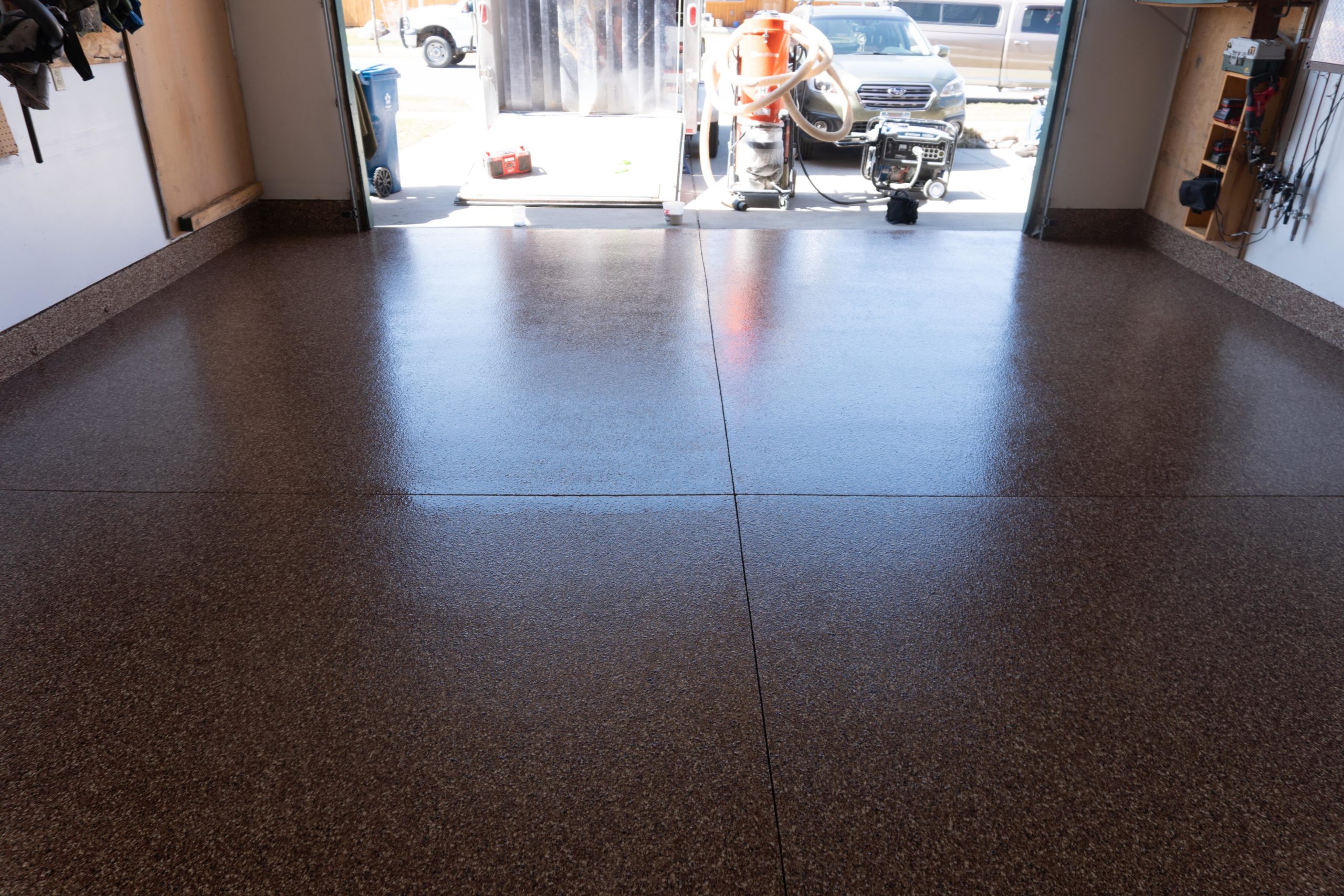 //www.koconcretecoatings.com/wp-content/uploads/2020/07/project2-Garage-5-scaled.jpg